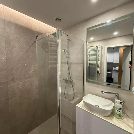Luxury Centrum, Nowe 33m, 6 Sierpnia 19a, Wysoki Standard * Łódź