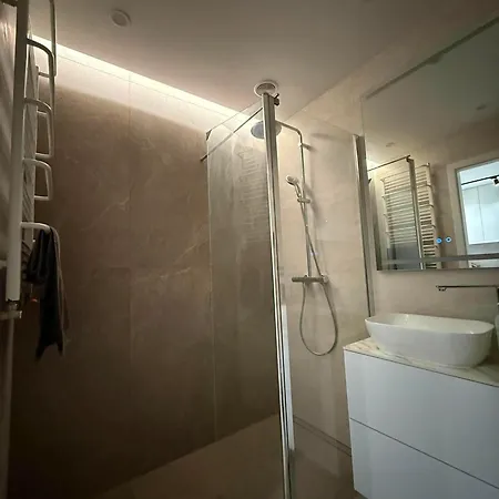 Luxury Centrum, Nowe 33m, 6 Sierpnia 19a, Wysoki Standard